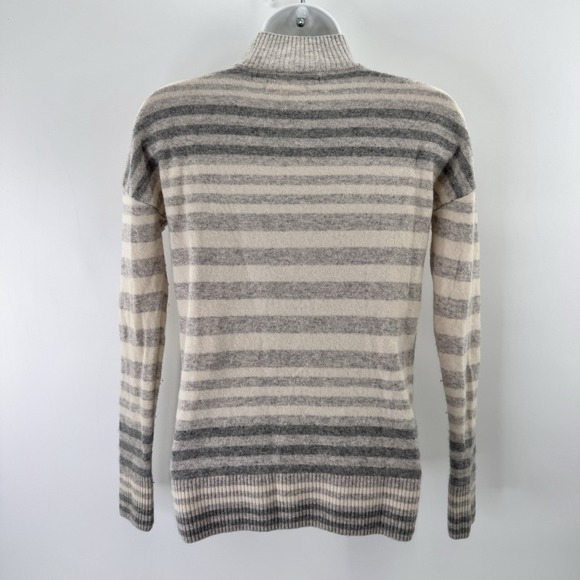 Max Studio 100% Cashmere Sweater Women XS 2-Ply Stripe Minimalist Coastal Preppy - Picture 2 of 7